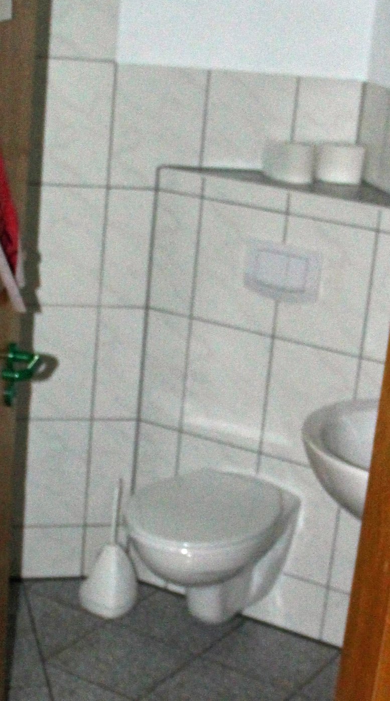 Kleines Bad unten